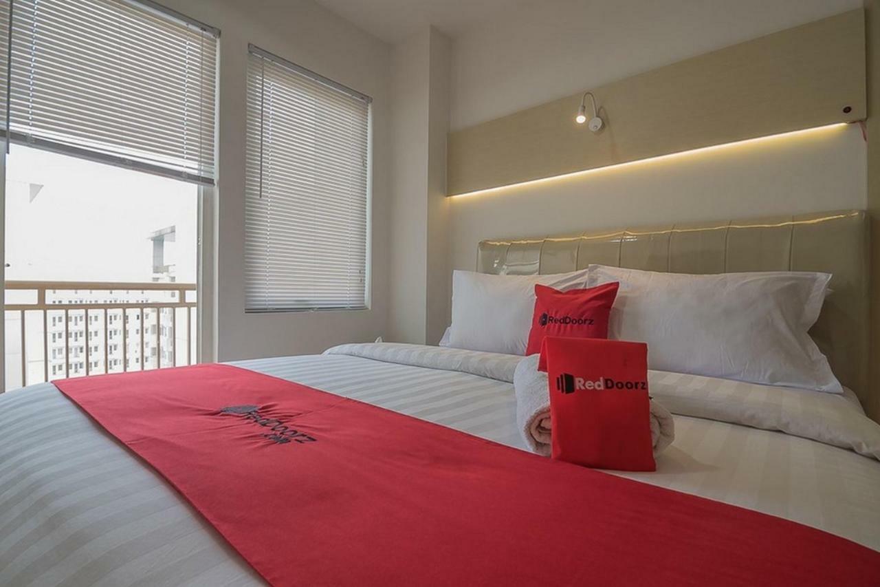 Reddoorz Apartment @ Sentul Tower Богор Экстерьер фото