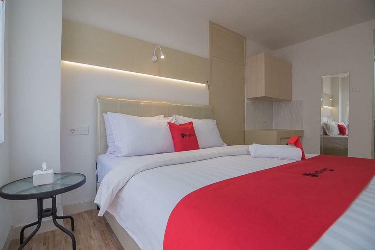 Reddoorz Apartment @ Sentul Tower Богор Экстерьер фото