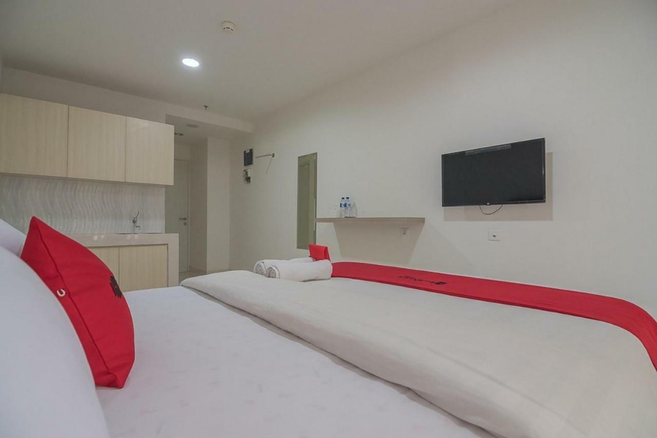 Reddoorz Apartment @ Sentul Tower Богор Экстерьер фото